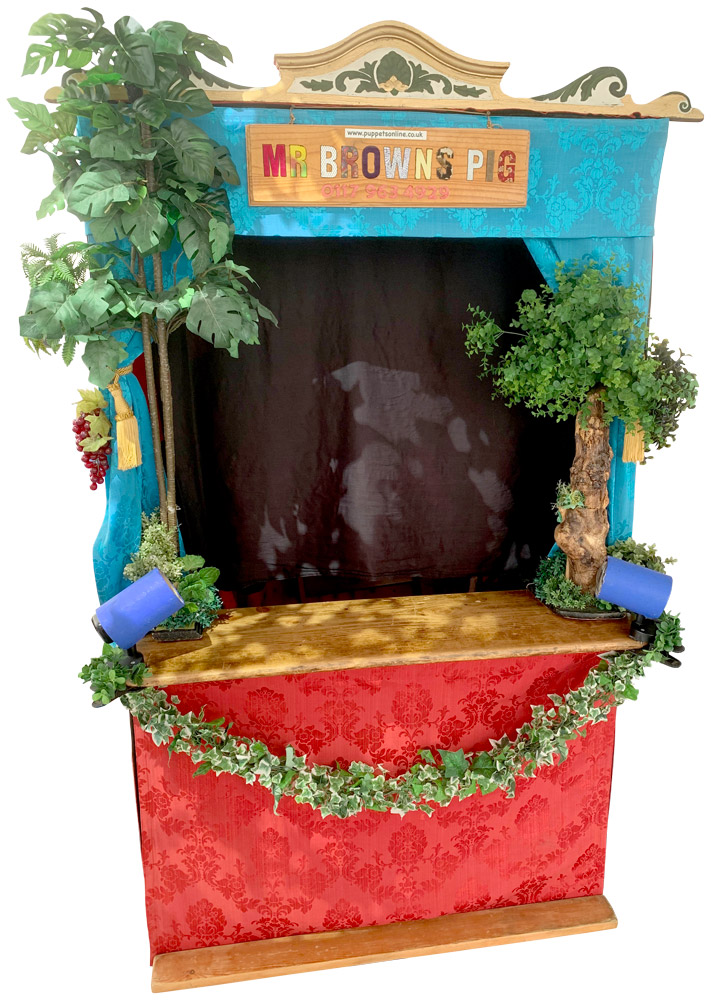 Large puppet theatre